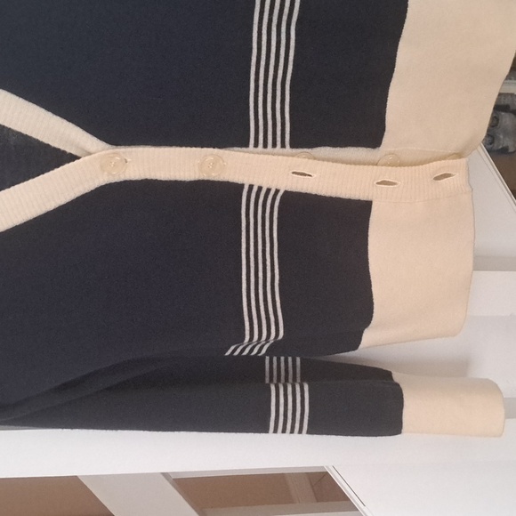 Kate Spade Navy and Beige, cashmere Blend button down Cardigan szM EUC - Picture 2 of 6